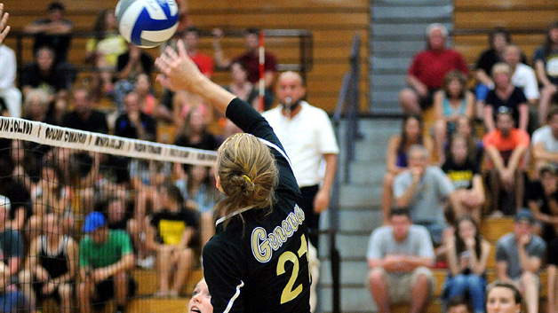 Geneva Volleyball Defeated at Lebanon Valley College; 3-2