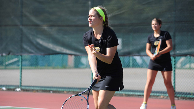 Tennis Raises Record to 7-3 in 8-1 Win Over Bethany