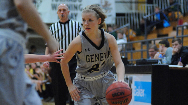 Women’s Basketball Splits the Weekend at Swarthmore; Drops 96-58 Decision Against Moravian