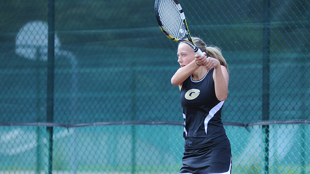 Freshmen Tennis Player Grace Moyer Tabbed as PAC Rookie of the Week