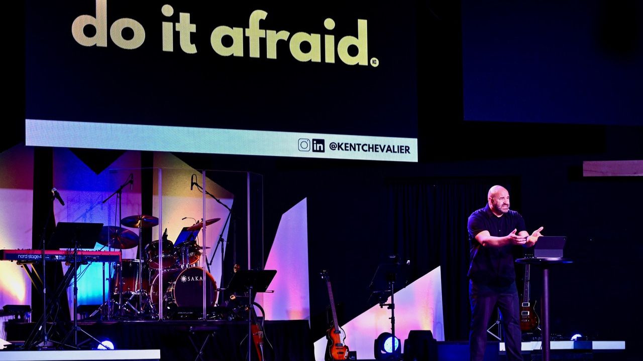 Picture of Pittsburgh Steelers Chaplain Kent Chevalier Launches Book Tour at Geneva