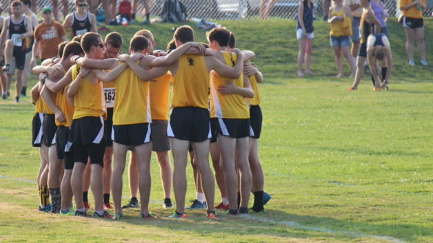 Men’s Cross Country Races Against National Caliber; Fourth Among Conference Finishes
