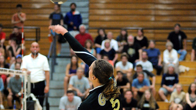 Volleyball Opens 2016 in 5 Set Fashion Over Notre Dame College