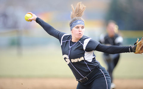 Strong Finish Gives Softball a Win