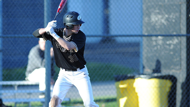 Thiel Sweeps Geneva Baseball 2-0, 2-0