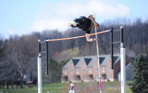 Men’s Track & Field Finish 3rd at PAC Championships