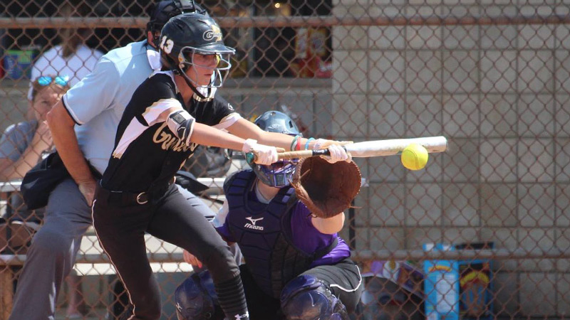 Softball’s Six-Run Sixth Inning Lifts Geneva 7-1 over Rockford for Day’s Split Decision