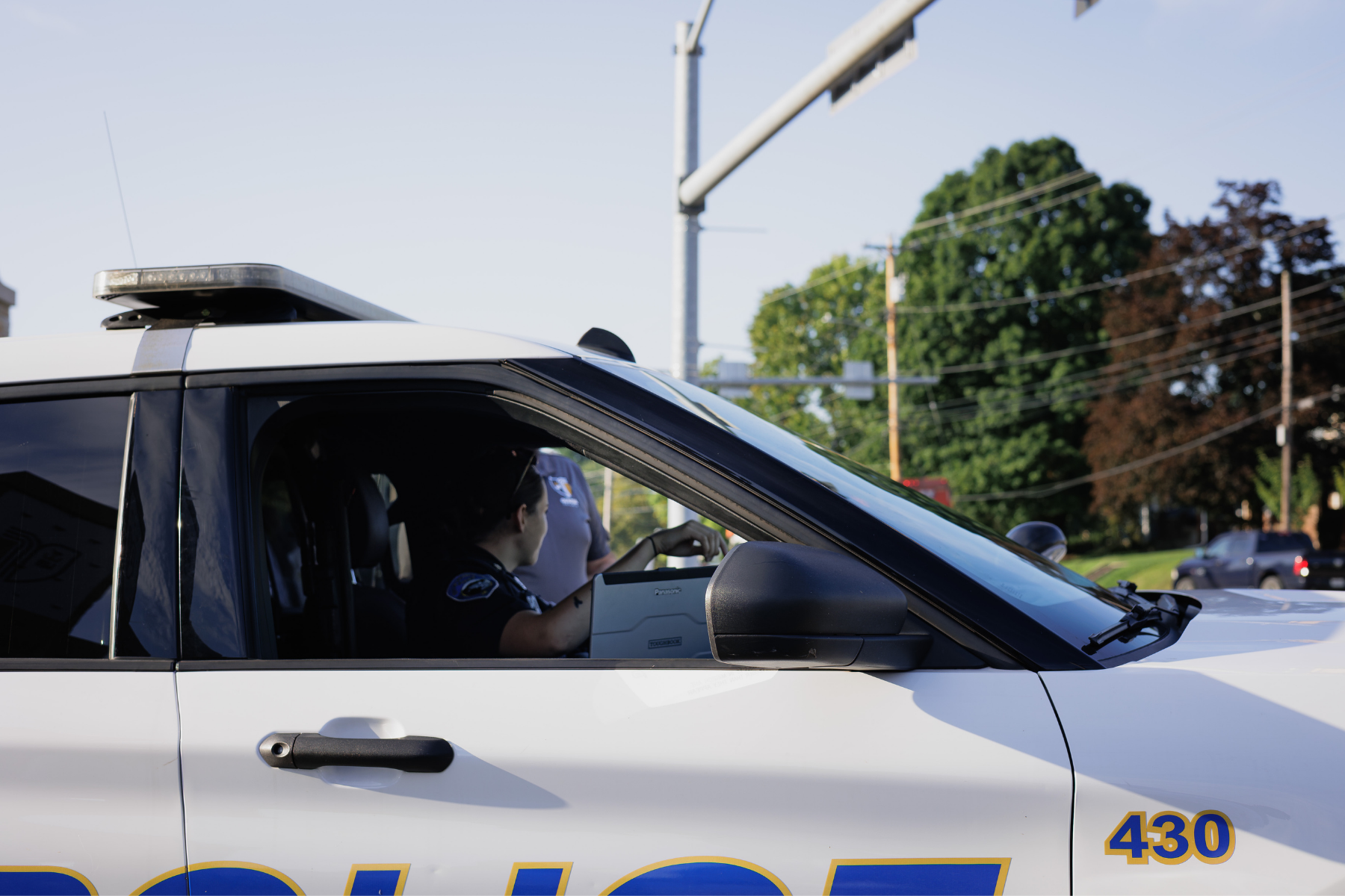 Cammie Crouse '25, a member of the BFPD, visits campus during Welcome Week
