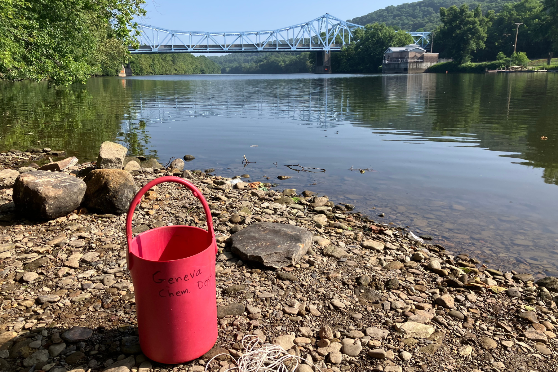Geneva's chemistry students run tests in local waterways